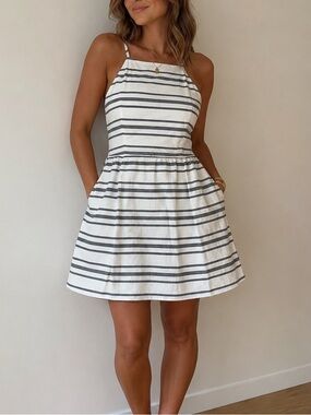 Banana Republic Striped Fit & Flare Dress – Size 0 - blue and white